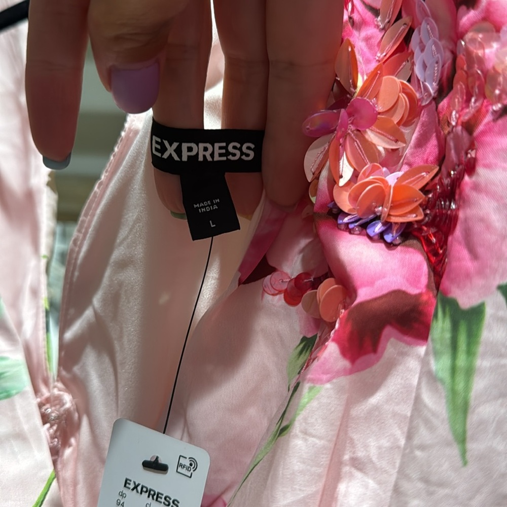 Express Floral V-Neck Embellished Pleated Ruffle Romper - Picture 5 of 10